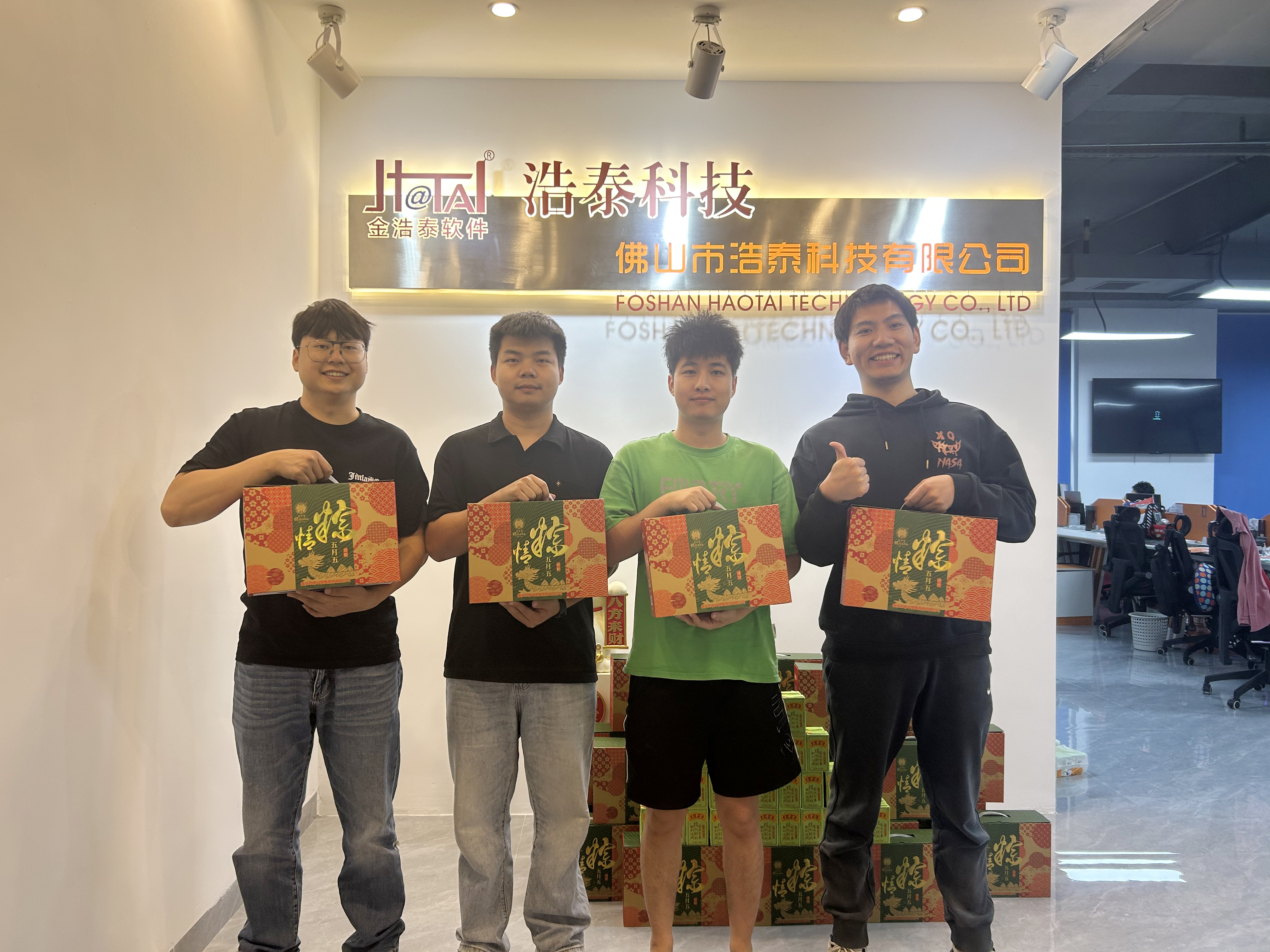 1748569346389.jpg 1748569346389.jpg